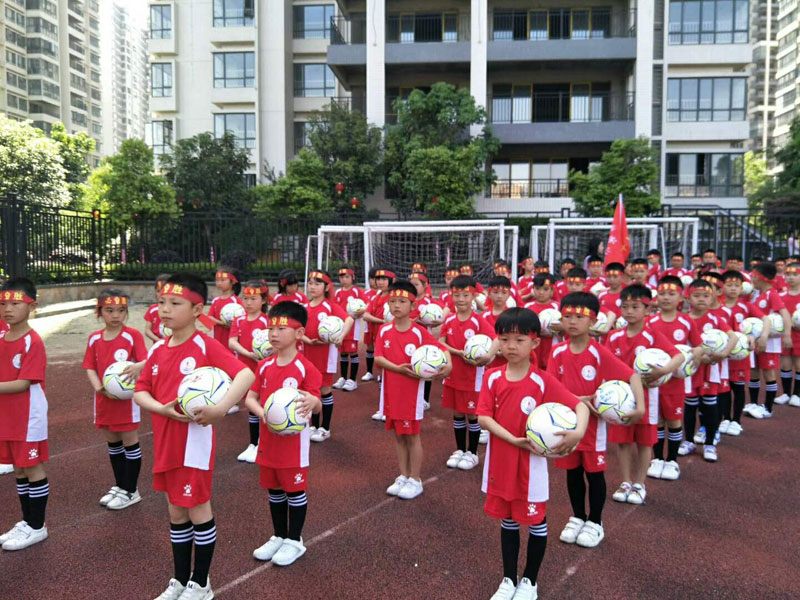 三年级21班集体照